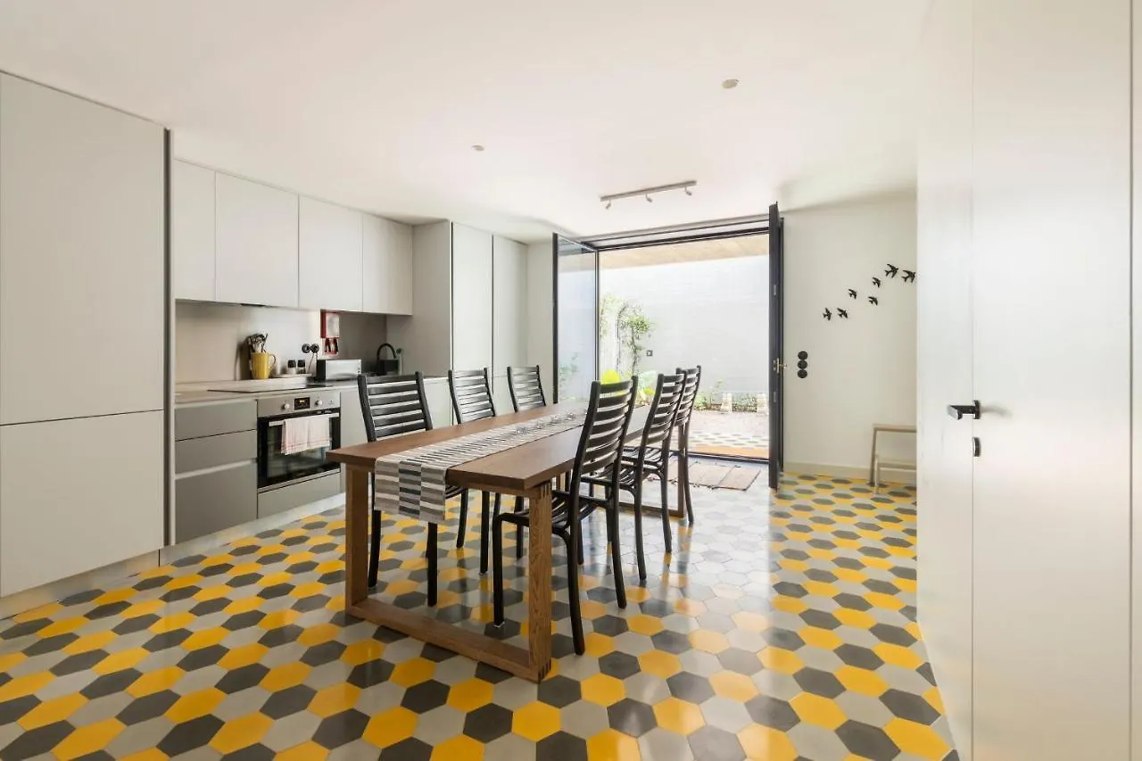 Majestic Apartment W/ Patio By Lovelystay Lisboa